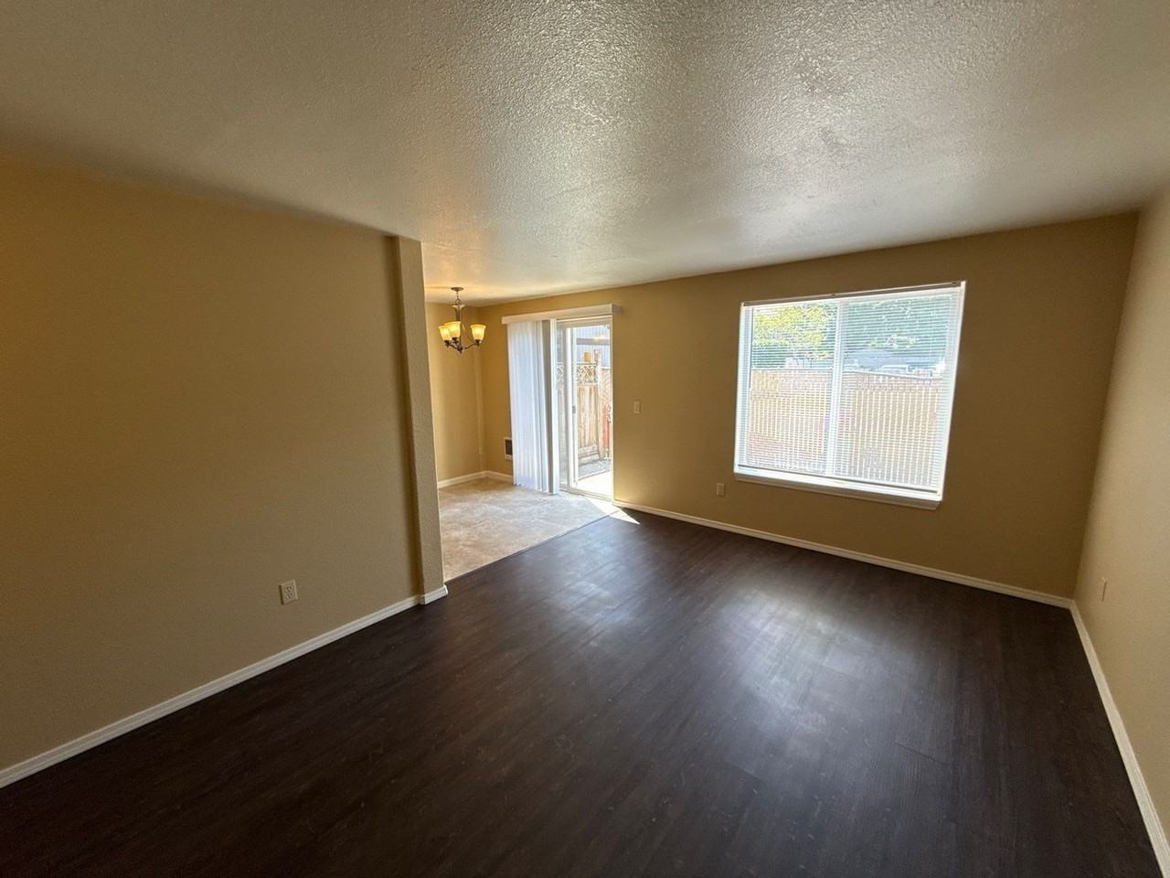 2574 16th Ave Se - Photo 4 of 32