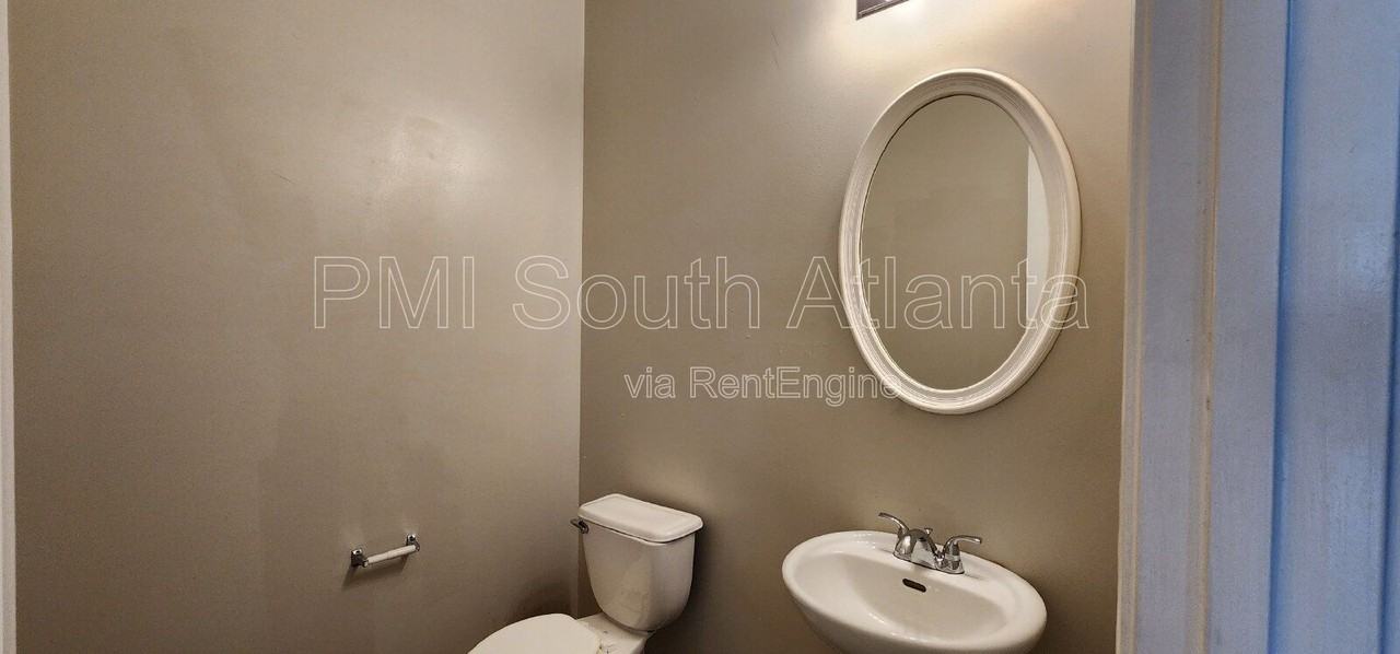 1749 Carrington Dr - Photo 7 of 23