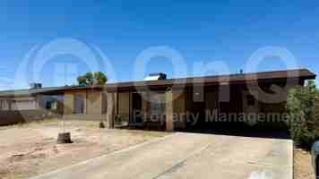 featured image of 1007 N Menze St