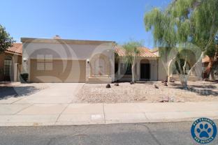 1047 W Lakeridge Dr - Photo 1 of 1