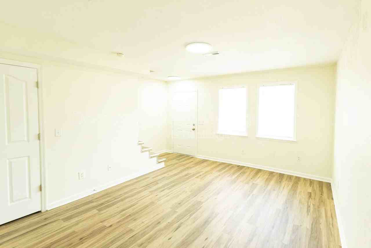 3627 6th Ave #3627 - Photo 4 of 19
