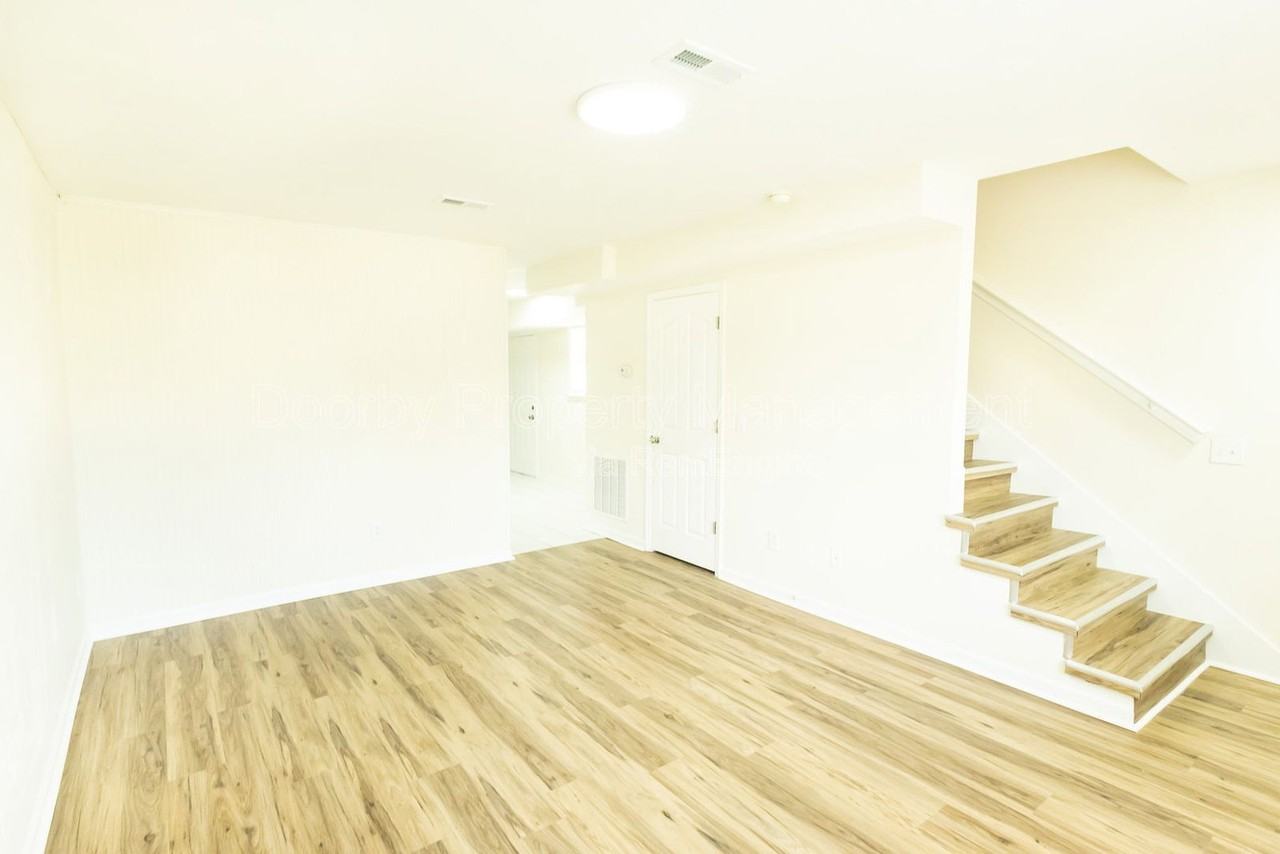 3627 6th Ave #3627 - Photo 5 of 19