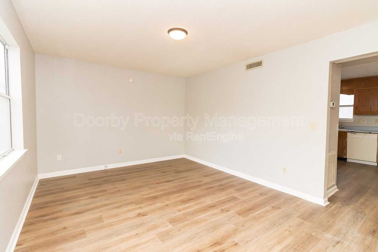 7808 Holiday Hills Cir #A - Photo 6 of 14