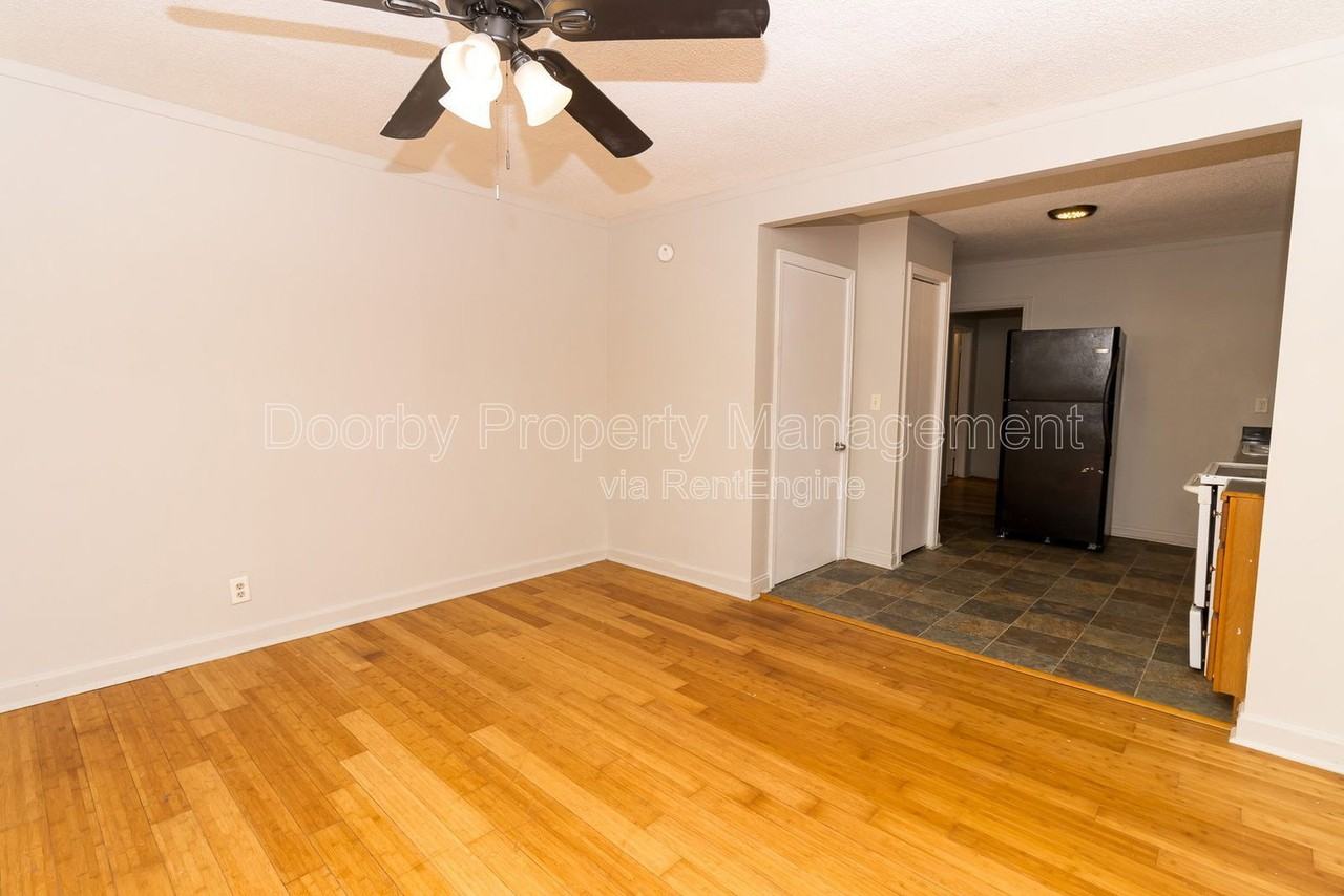 5345 Lazard St #B - Photo 2 of 8