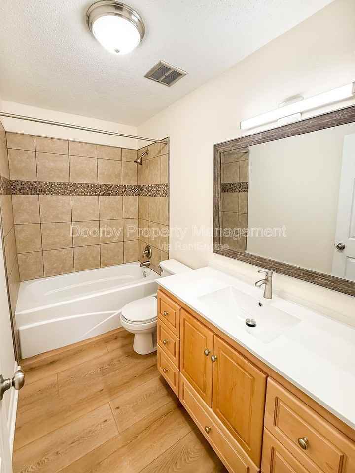 7490 Austin Dr #7492 - Photo 7 of 13