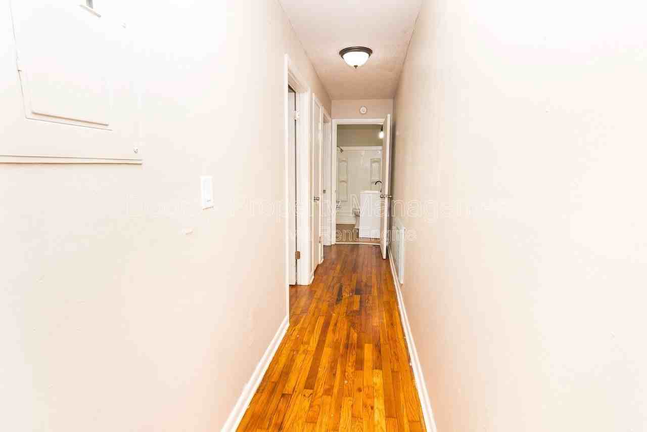 2215 Allin St #A - Photo 6 of 16