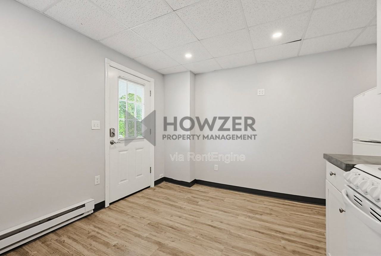 127 Park St #10 - Photo 5 of 25