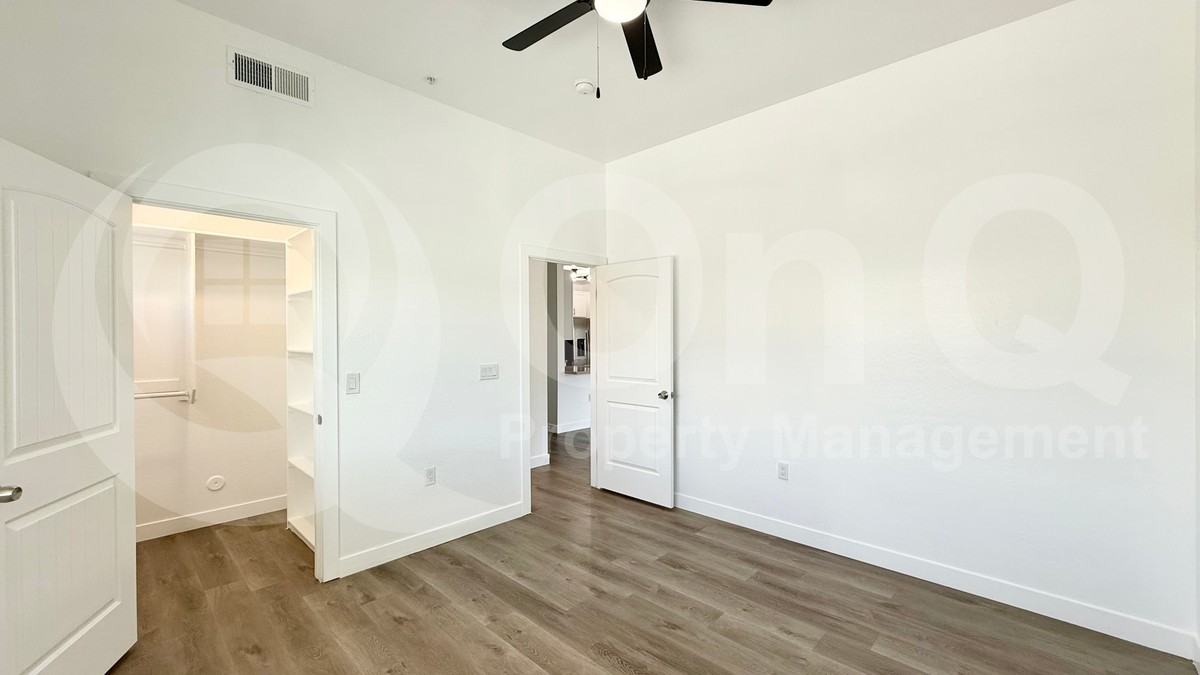 N 67th Ave #212 - Photo 7 of 29