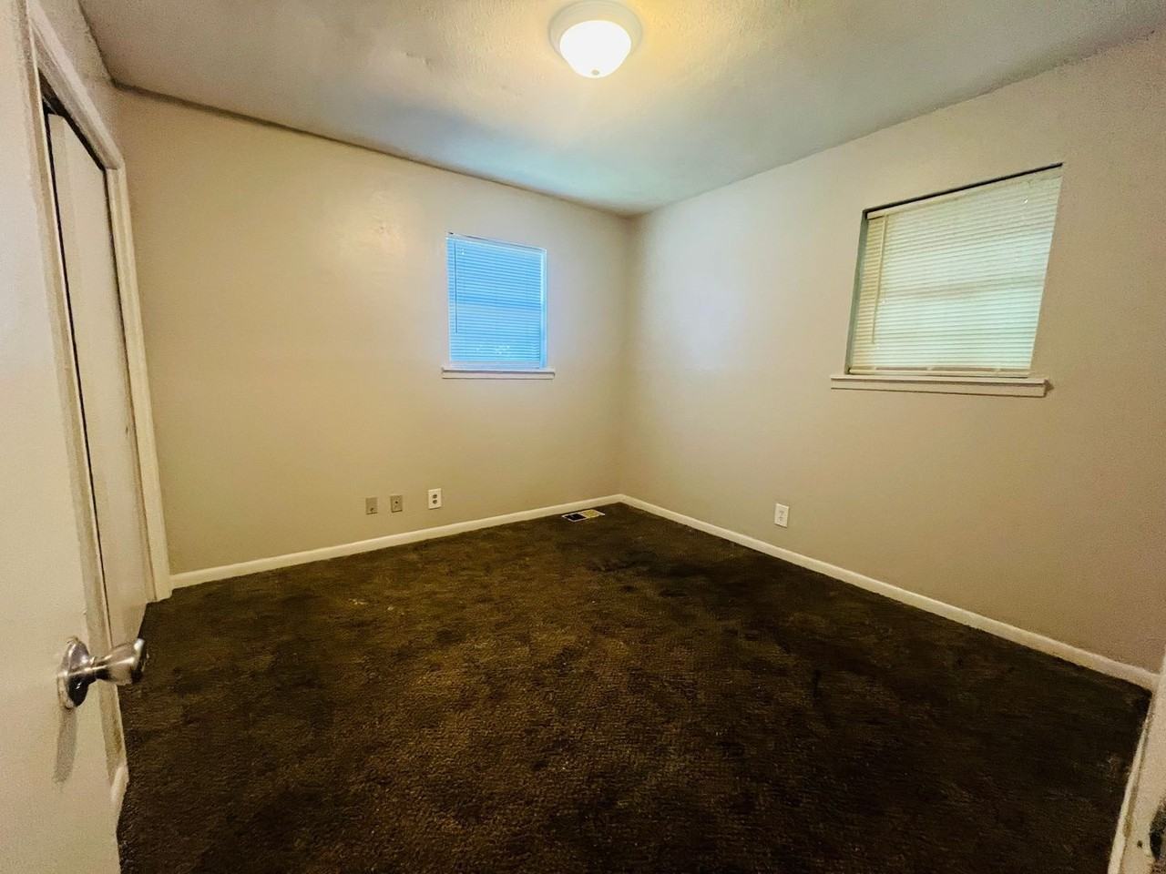 4053 Log Cabin Dr #B3 - Photo 5 of 12