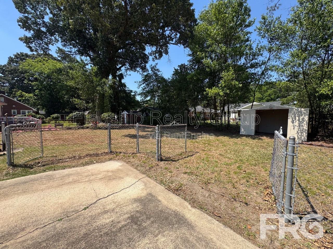 1611 Rose St - Photo 5 of 32