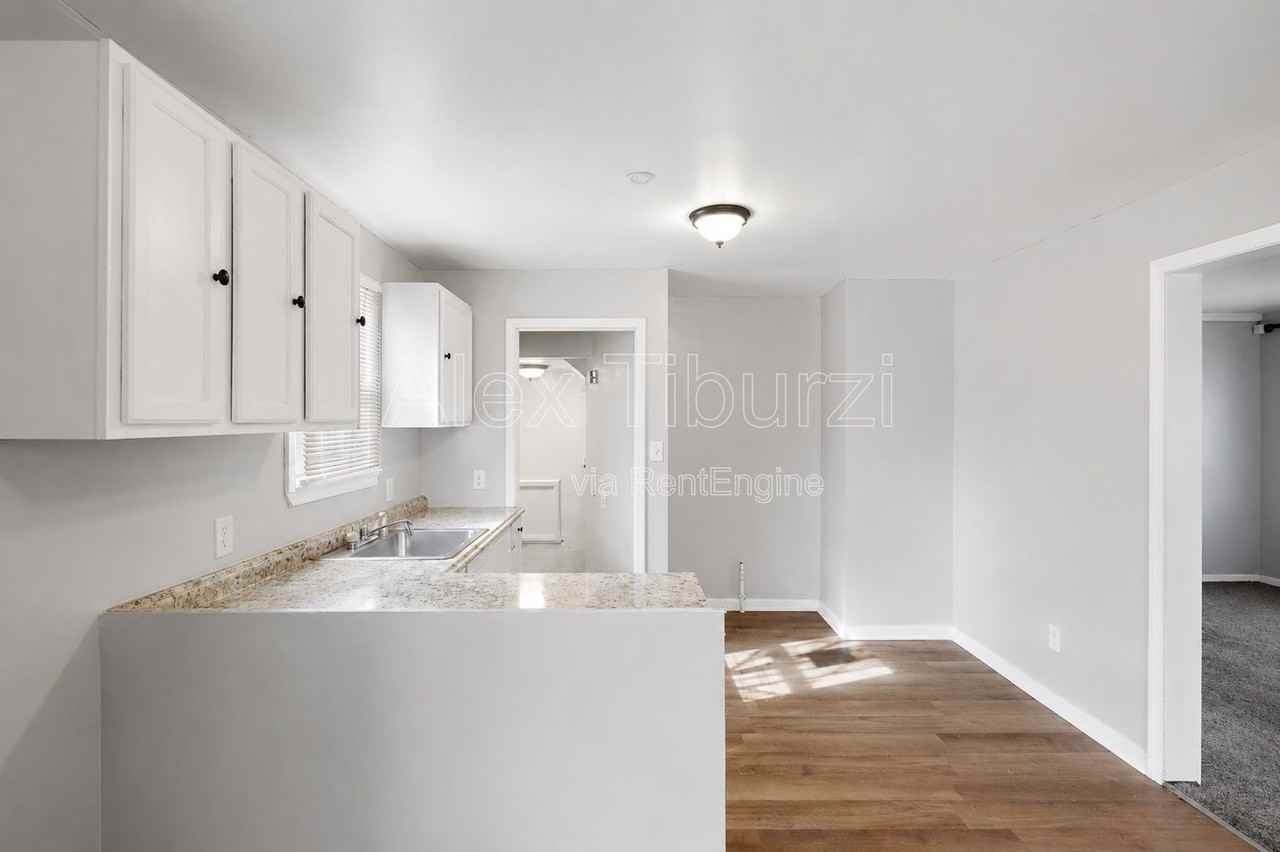 6301 Lodewyck St - Photo 5 of 23