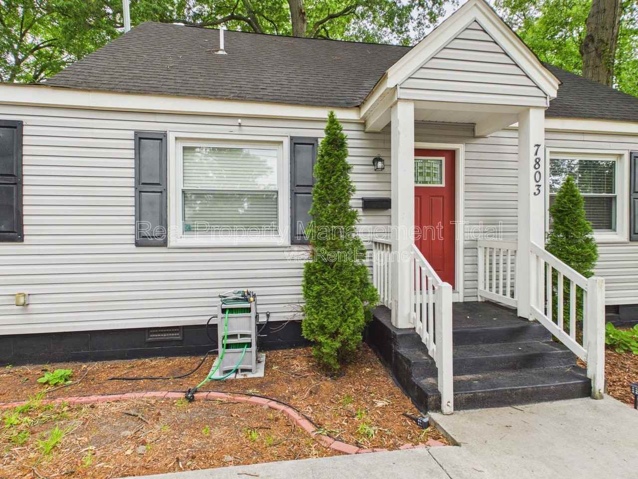 7803 Nesbitt Dr - Photo 3 of 33