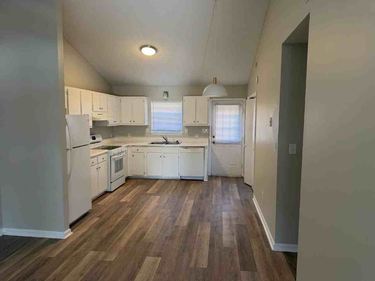 2601 Richard Dr #B - Photo 6 of 39