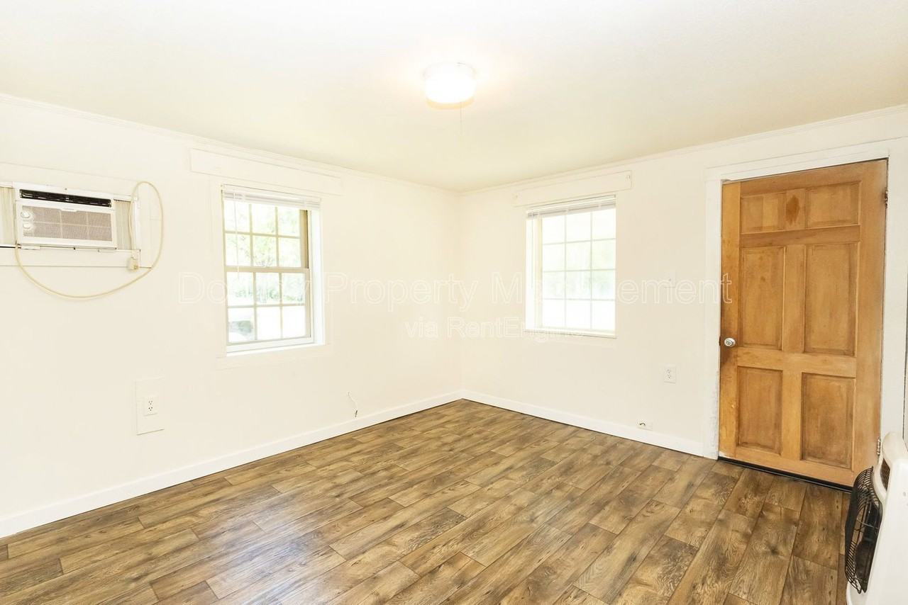 417 N Hawthorne St #417 - Photo 5 of 13