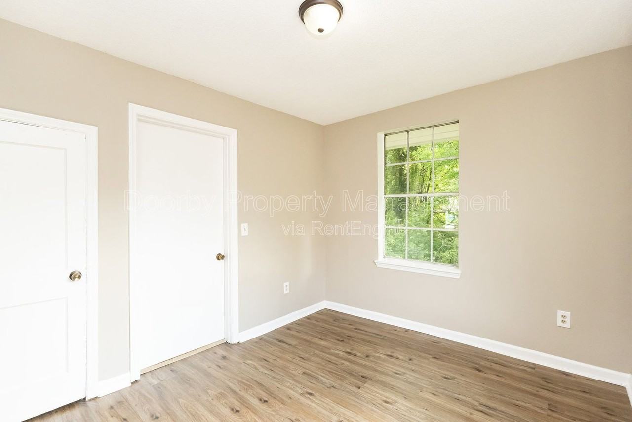 619 Shannon Ave - Photo 7 of 16