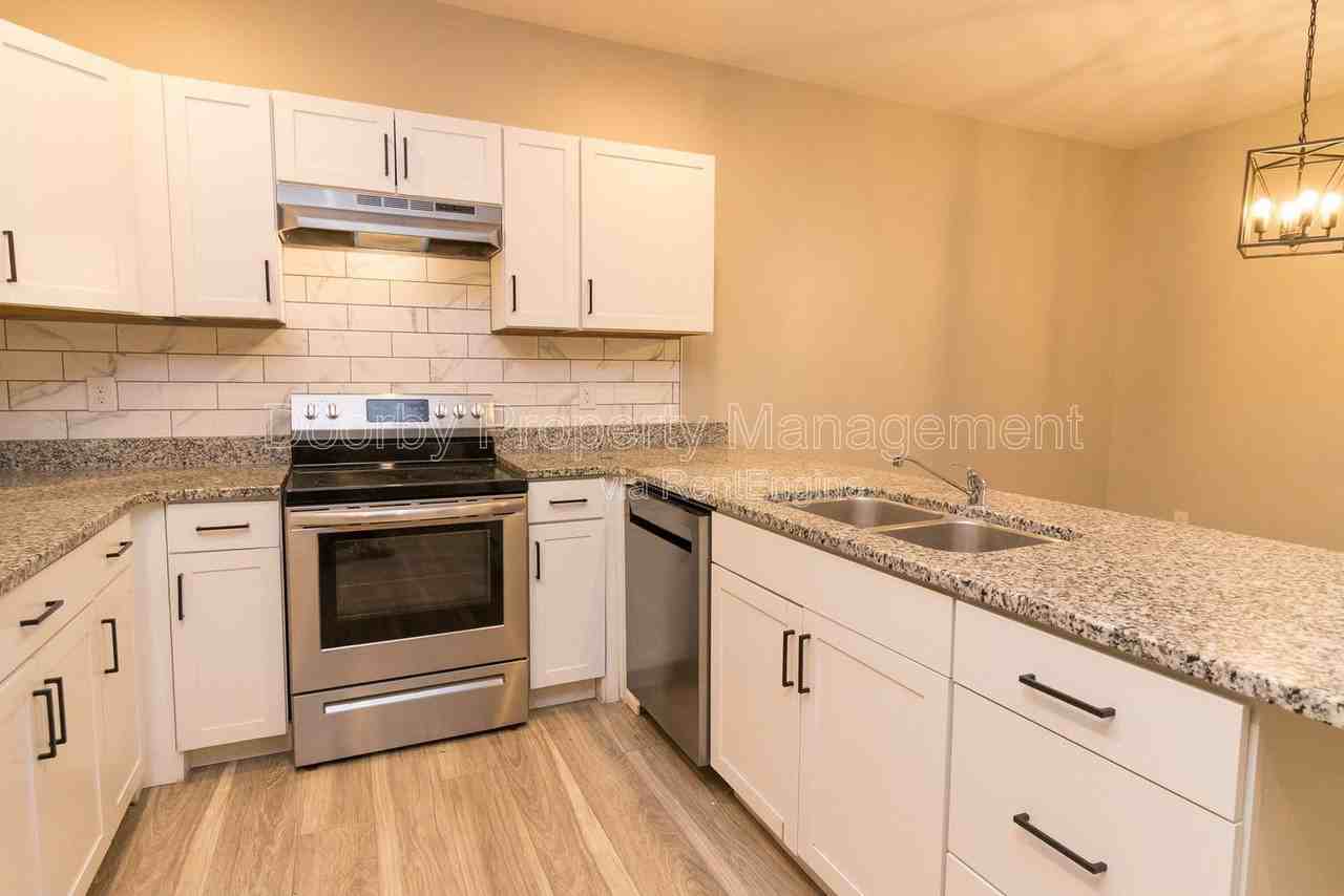 18 Michigan Ln #3 - Photo 2 of 35