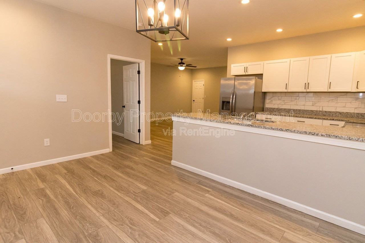 18 Michigan Ln #3 - Photo 3 of 35