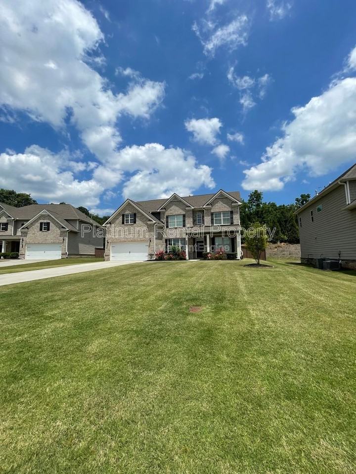 1825 Dahlia Dr - Photo 5 of 50