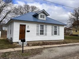 featured image of 326 E Canal St