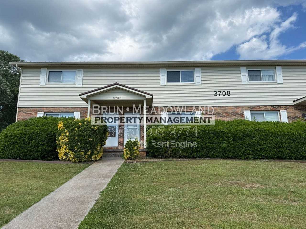 3708 Moss Ln #B - Photo 2 of 34