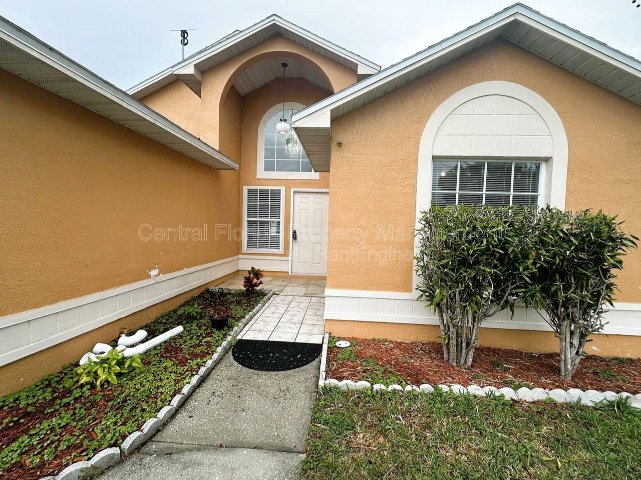 11818 Shotgate Ct - Photo 3 of 26
