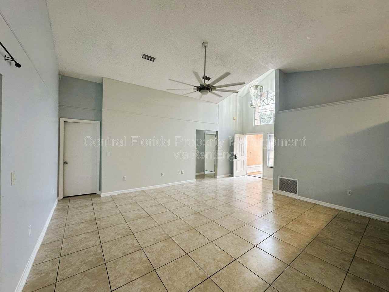 11818 Shotgate Ct - Photo 7 of 26