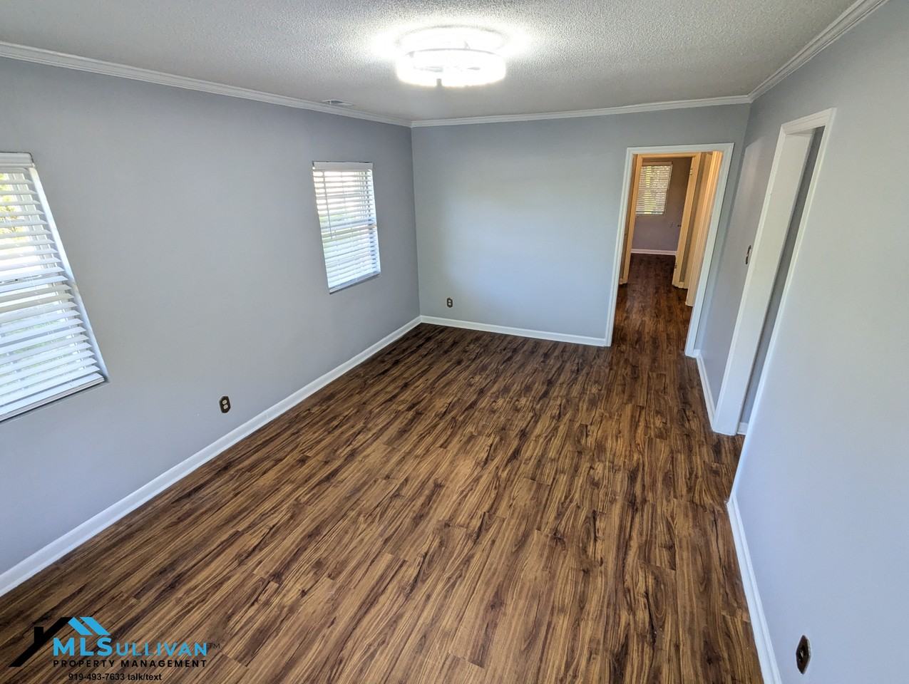 901 Elmira Ave - Photo 3 of 12