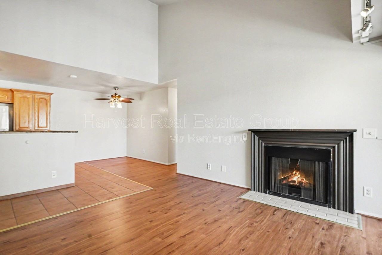 3454 Bridgewood Ter #313 - Photo 5 of 16