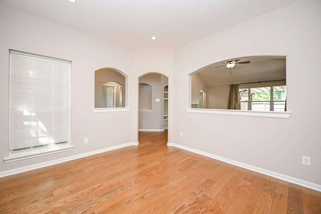 12138 Havenmist Dr - Photo 3 of 32