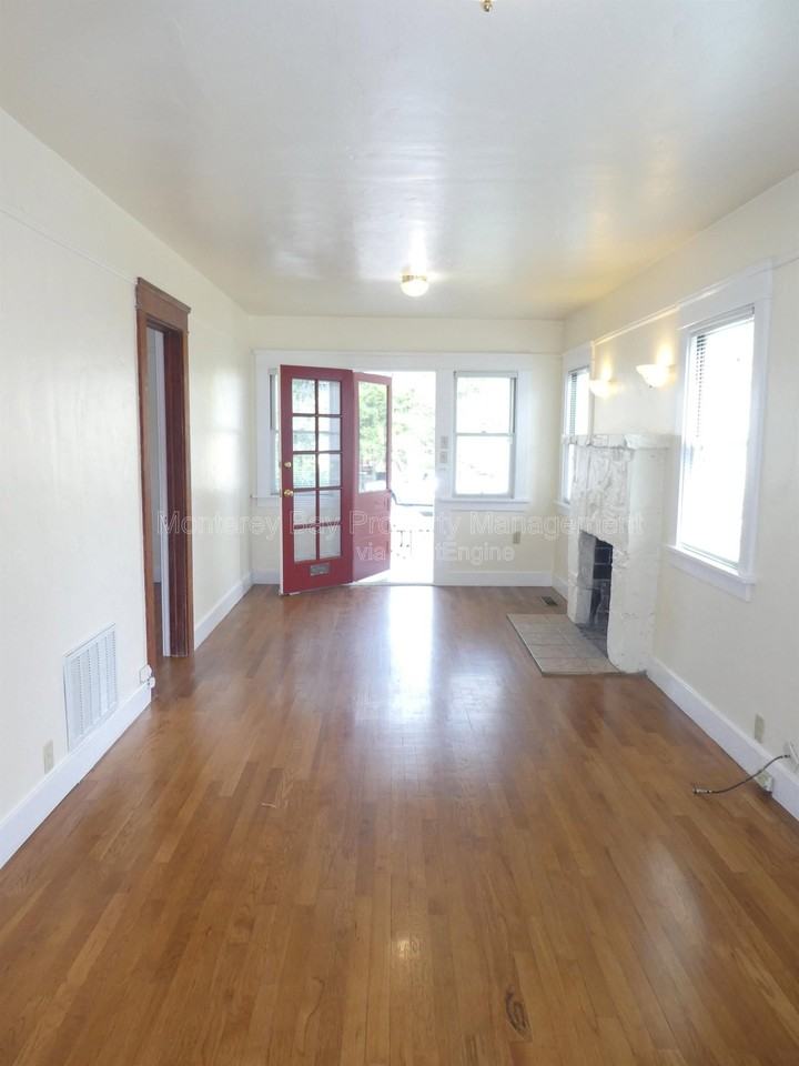 668 Van Buren St - Photo 2 of 15
