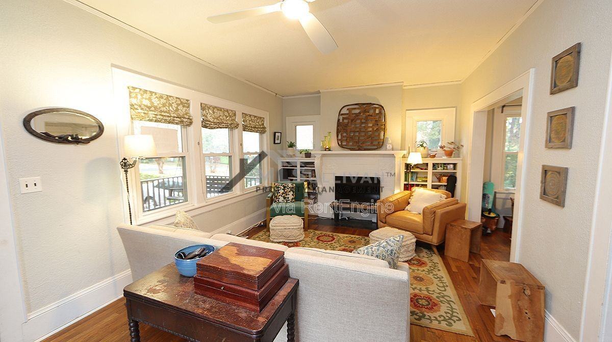 901 Camden Ave #1 - Photo 3 of 20