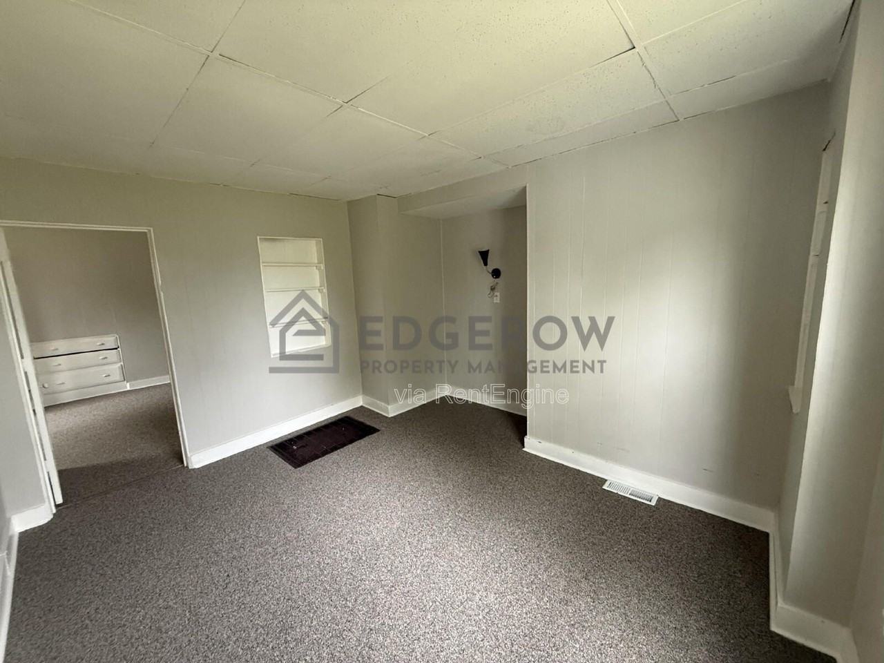 217 E Ellis Ave #2 - Photo 3 of 7