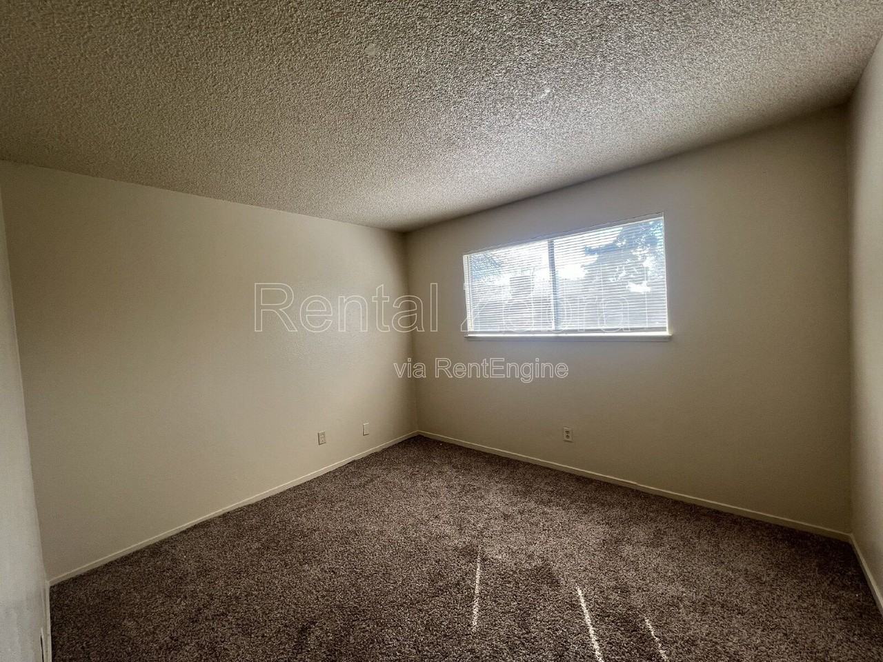 1836 Cheyenne Dr - Photo 5 of 11