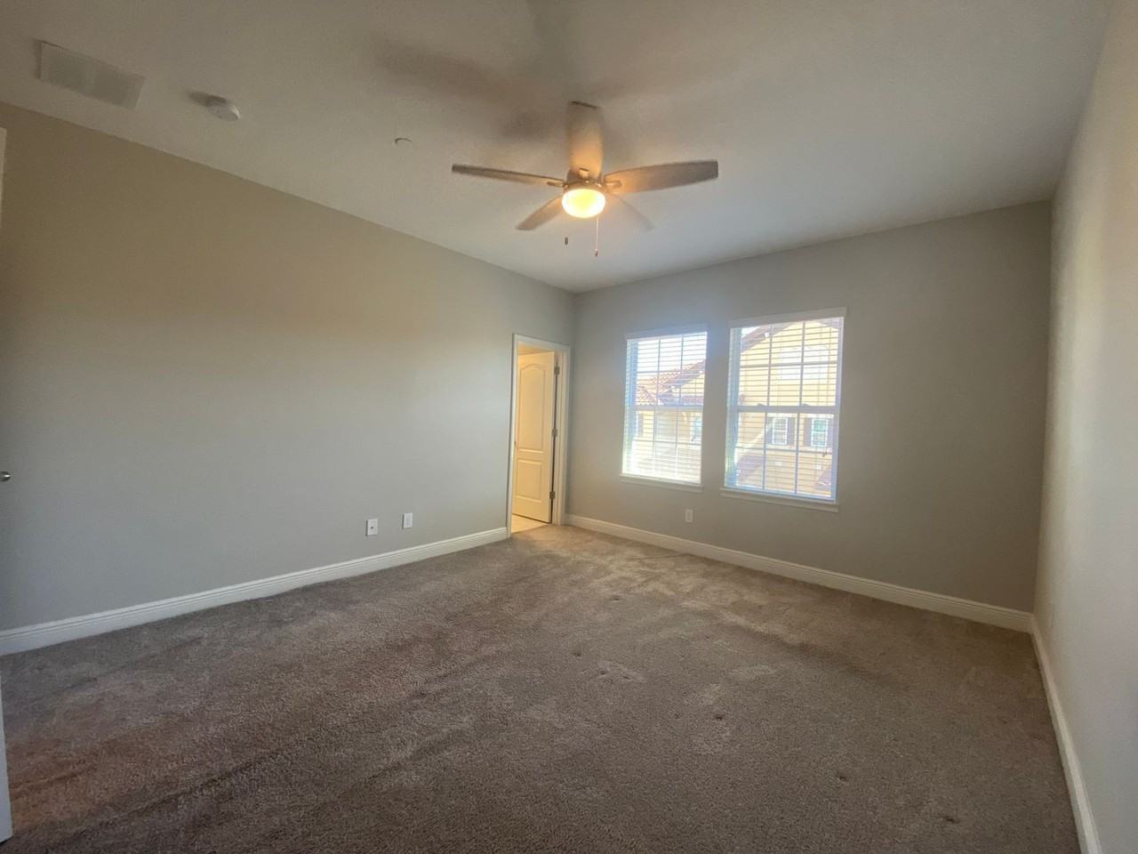 2408 Lobelia Dr - Photo 7 of 21