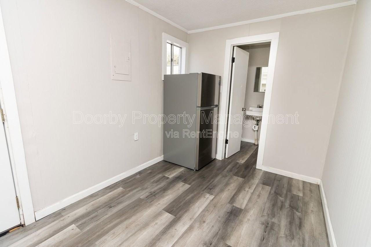 207 Napier St #6 - Photo 4 of 8