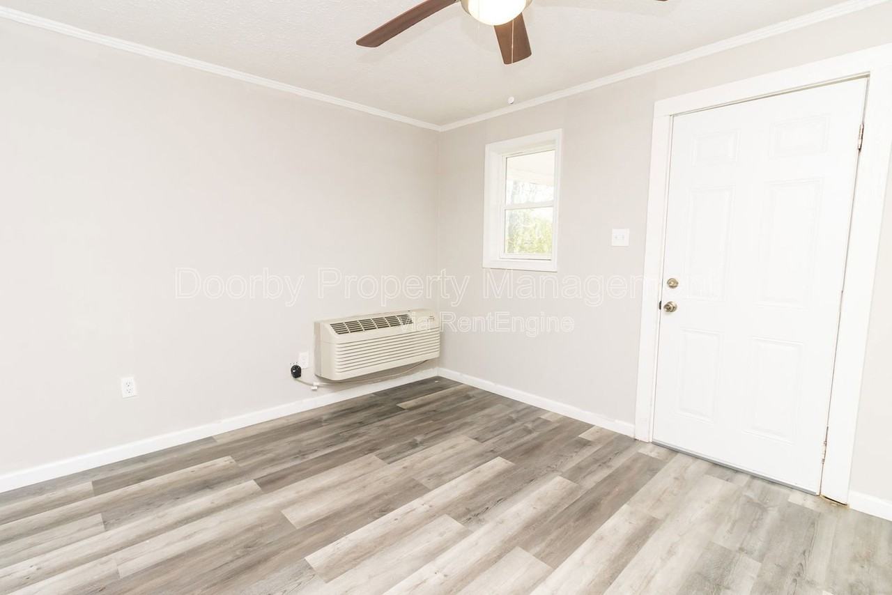 207 Napier St #6 - Photo 5 of 8