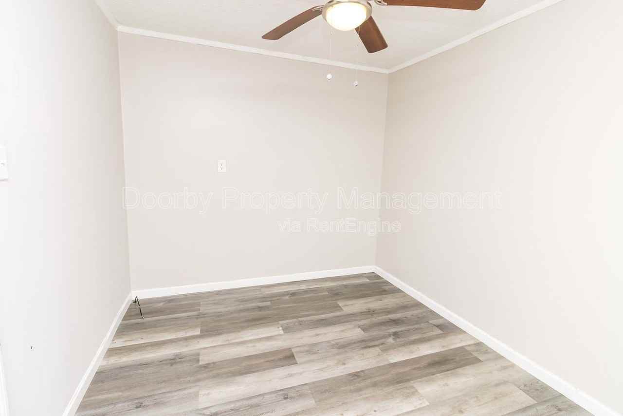 207 Napier St #6 - Photo 6 of 8