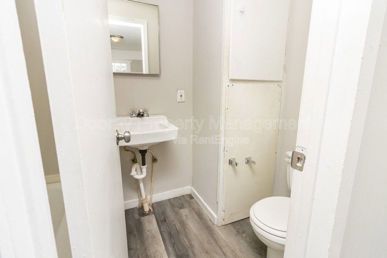 207 Napier St #6 - Photo 7 of 8