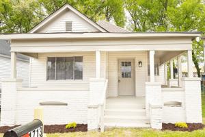 featured image of 1713 Carson Ave