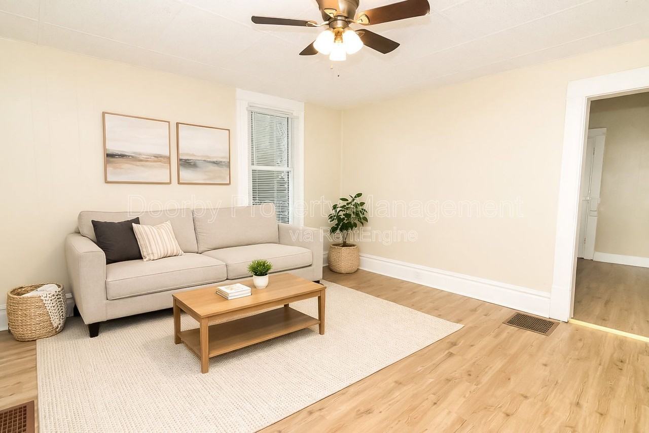 2612 E 19th St - Photo 6 of 11