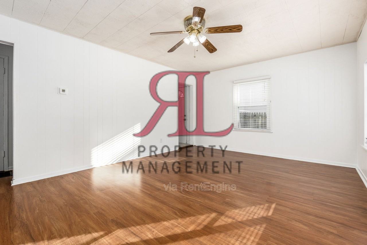 3400 Eisenhower Rd - Photo 4 of 37