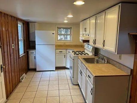 312 N Arch St - Photo 4 of 12