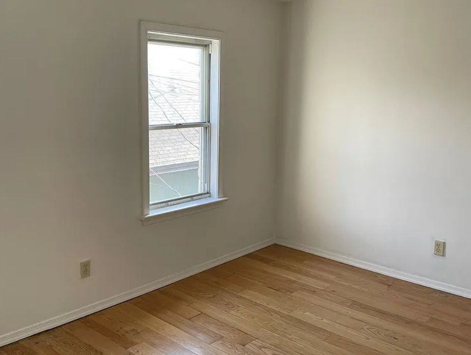 312 N Arch St - Photo 6 of 12