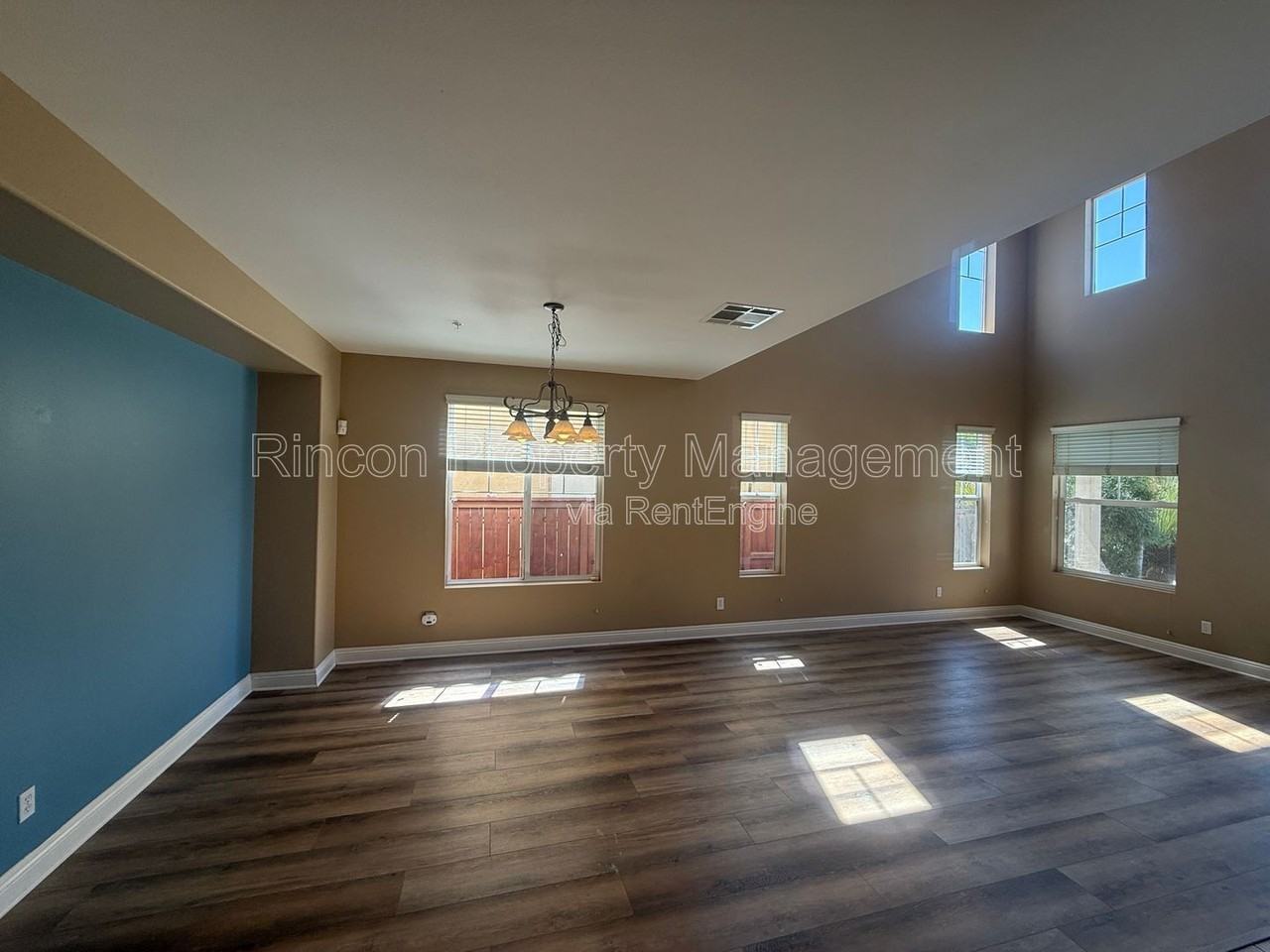 2029 Milagro Pl - Photo 3 of 25