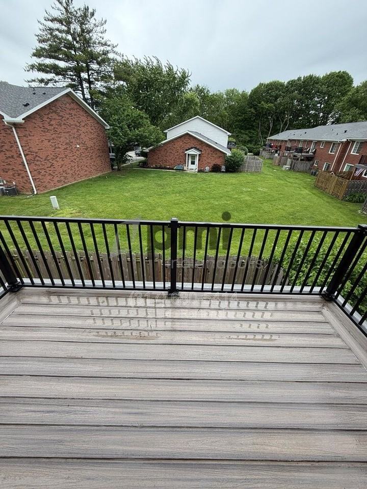 6460 Park Central Way - Photo 5 of 50