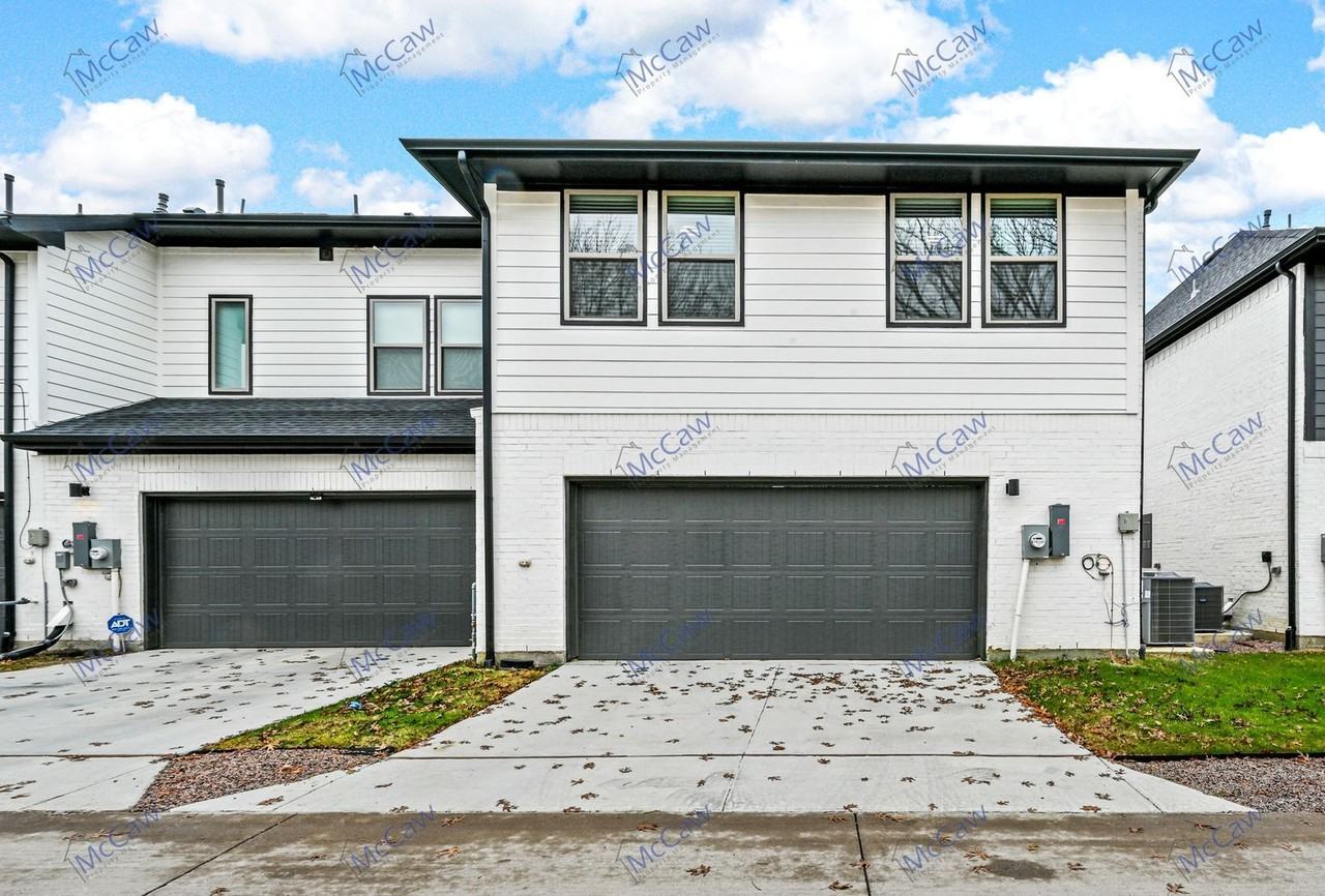 7741 Reis Ln - Photo 2 of 20