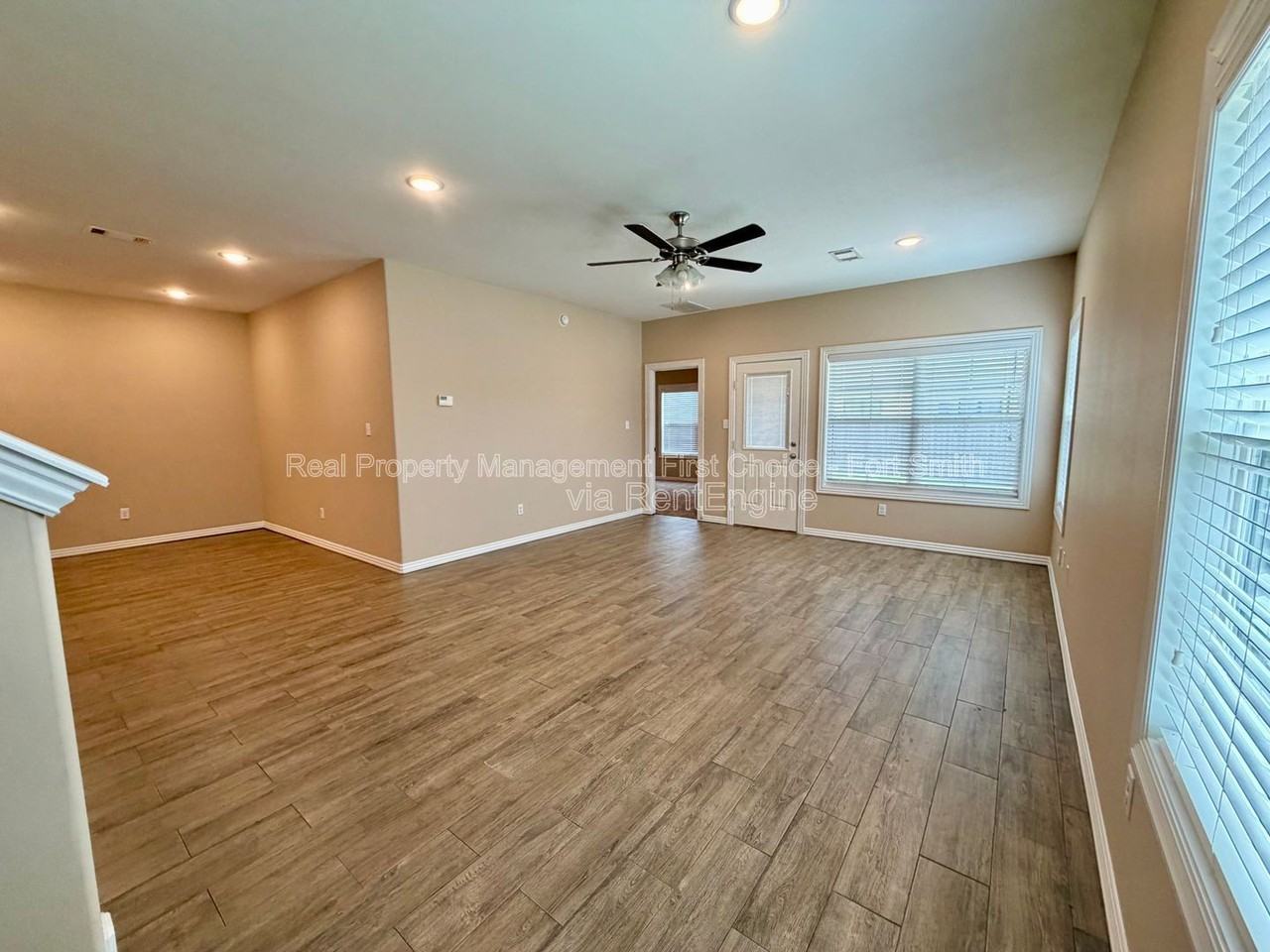 9817 Mylea Cir - Photo 2 of 18