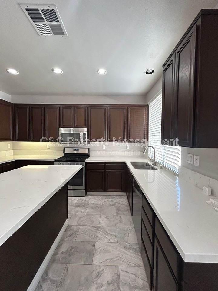 24006 Crowned Partridge Ln - Photo 5 of 20