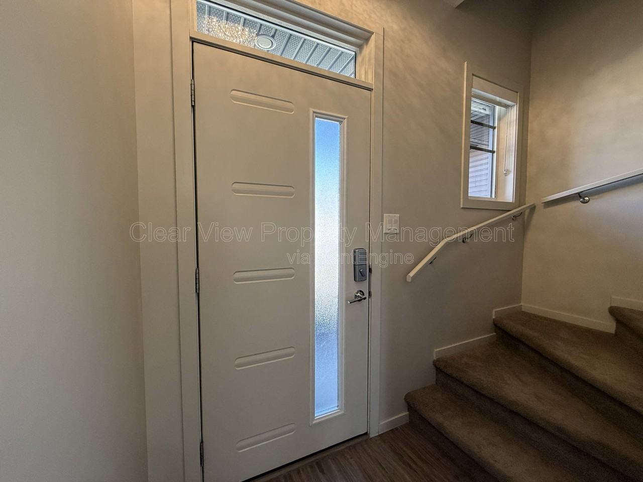458 Highlands Blvd W #4 - Photo 2 of 27