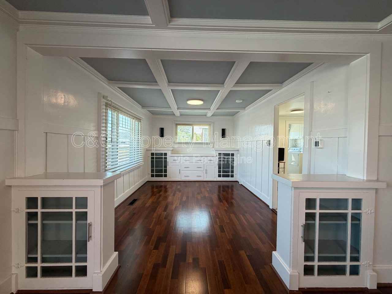 2263 Soto St - Photo 5 of 14